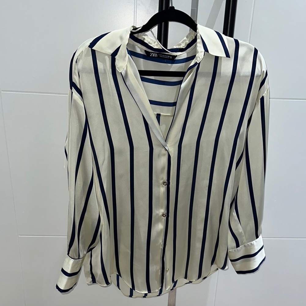 Zara Blue and White Button Down Shirt with Notched Collar